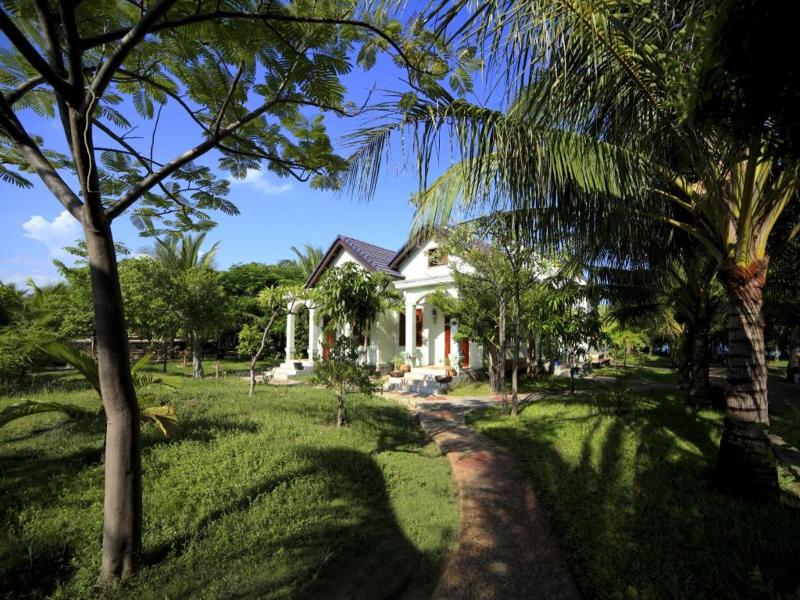 Con Ga Vang Resort image