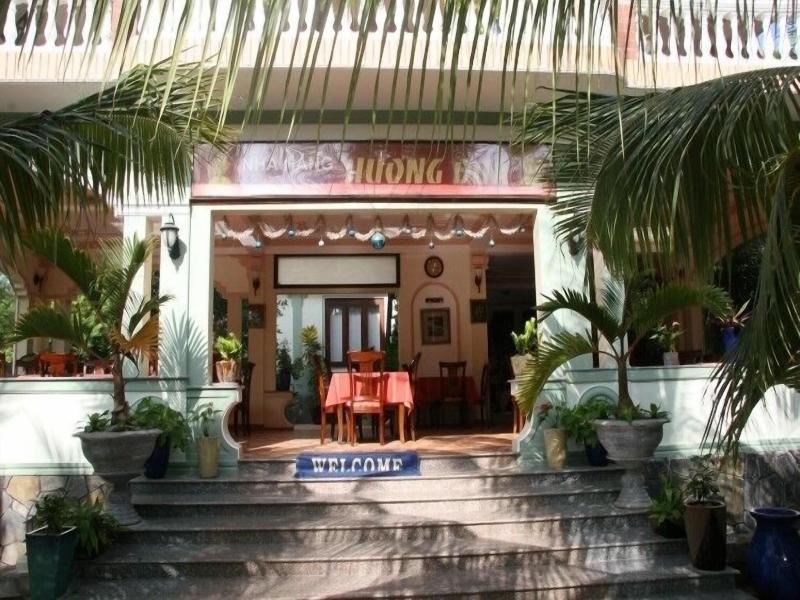 Con Ga Vang Resort image