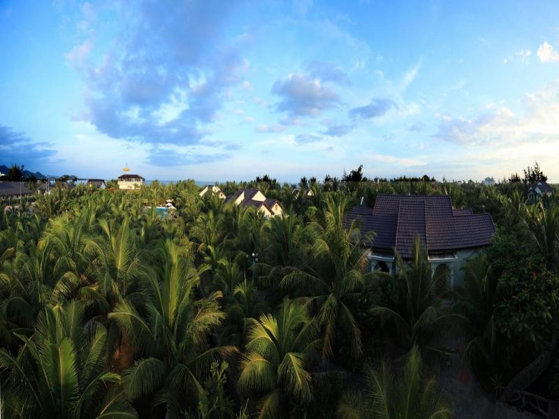 Con Ga Vang Resort image