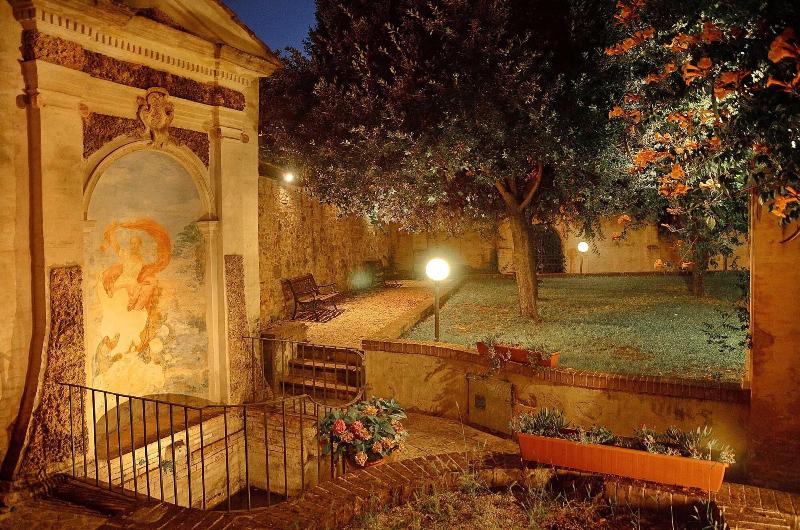 Ostello Palazzo Pierantoni image