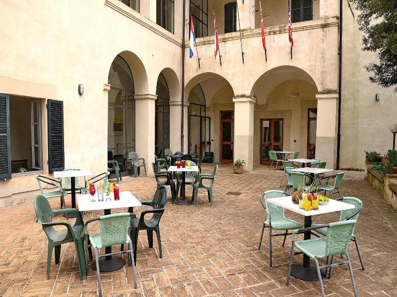 Ostello Palazzo Pierantoni image