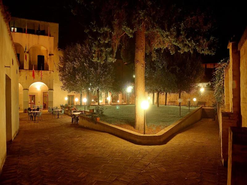 Ostello Palazzo Pierantoni image