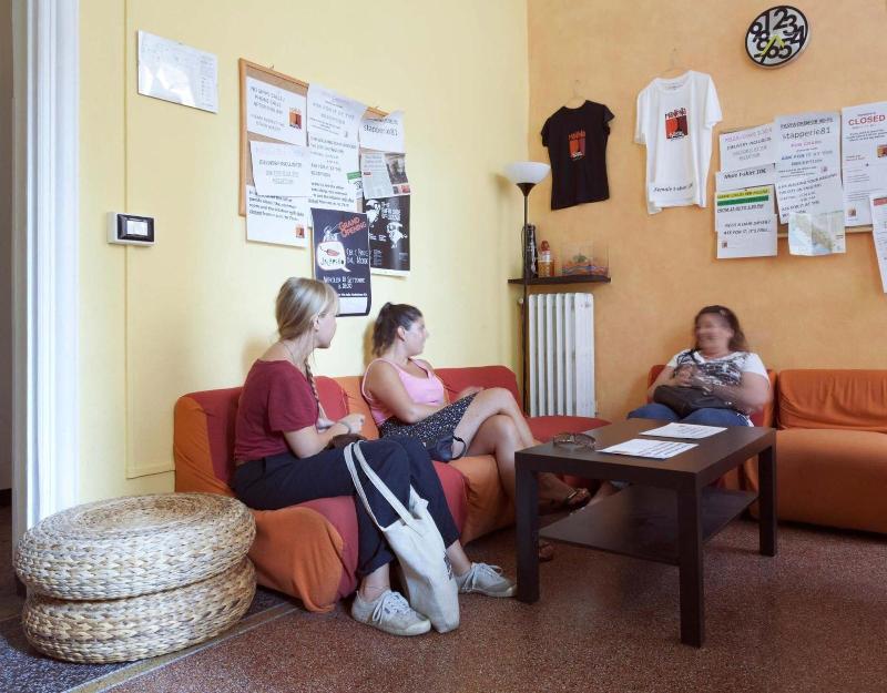 Manena Hostel Genova image