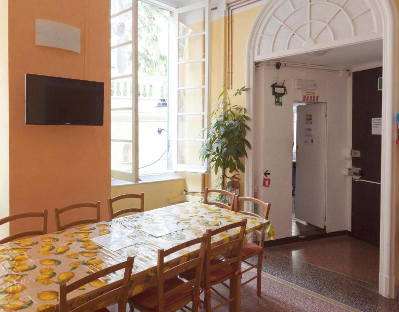 Manena Hostel Genova image