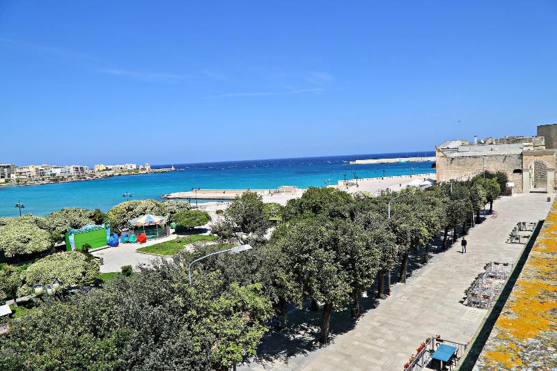 Balcone Su Otranto image