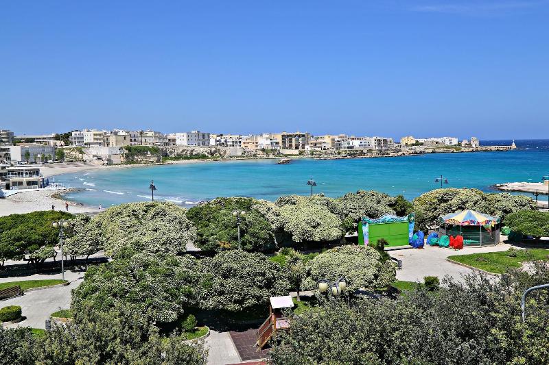 Balcone Su Otranto image