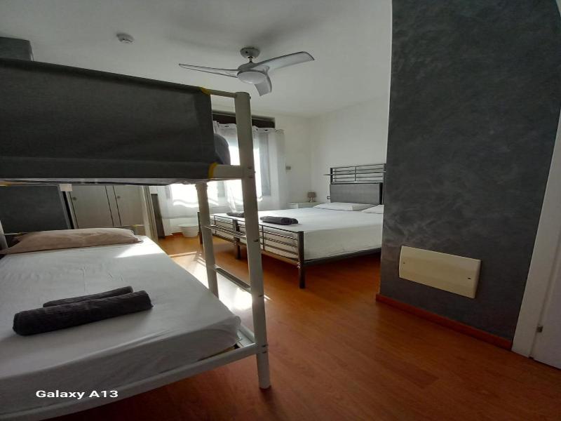 Atmos Luxe Navigli Hostel & Rooms image