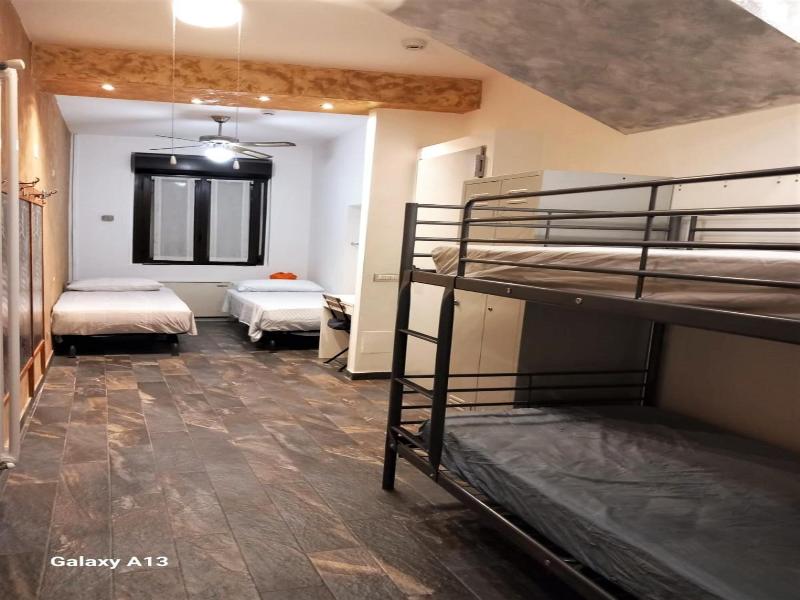 Atmos Luxe Navigli Hostel & Rooms image