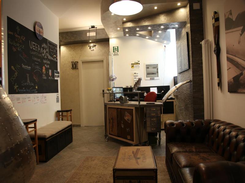 Atmos Luxe Navigli Hostel & Rooms image