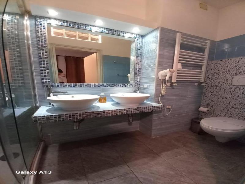 Atmos Luxe Navigli Hostel & Rooms image