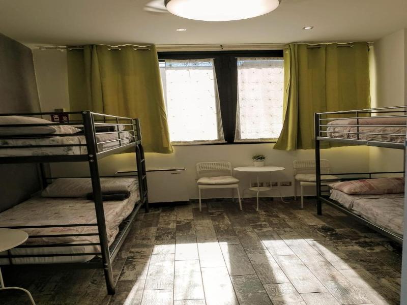 Atmos Luxe Navigli Hostel & Rooms image