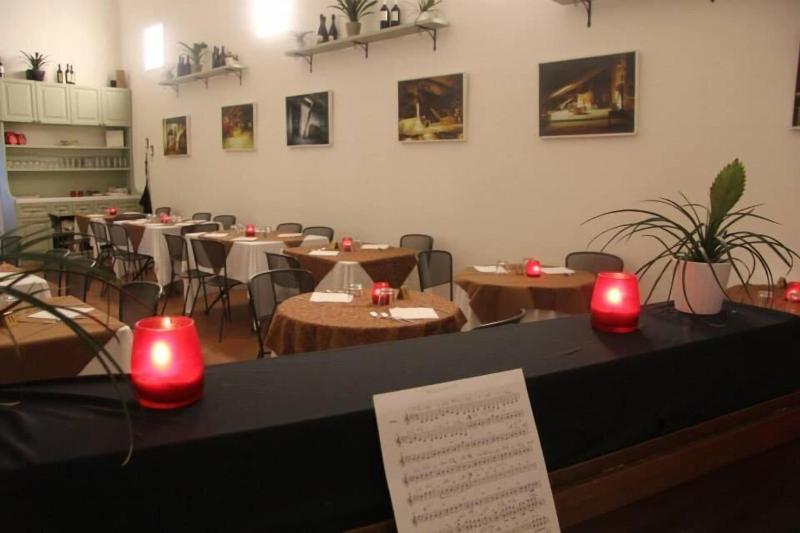 Student's Hostel della Ghiara image