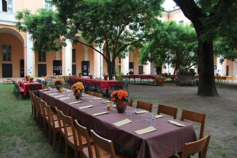 Student's Hostel della Ghiara image