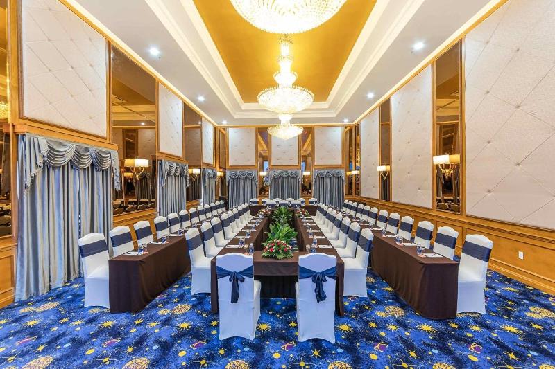 Marina Bay Con Dao Hotel image