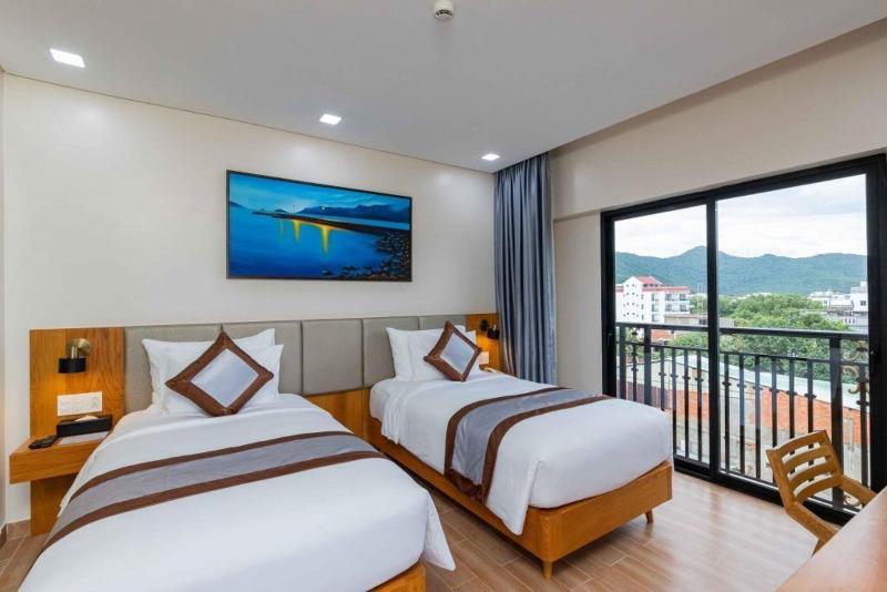 Marina Bay Con Dao Hotel image