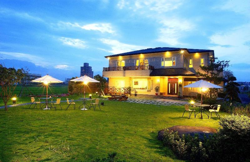 Spring Villa image