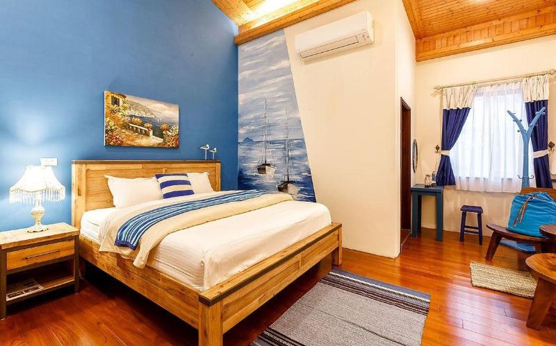 Spring Villa image