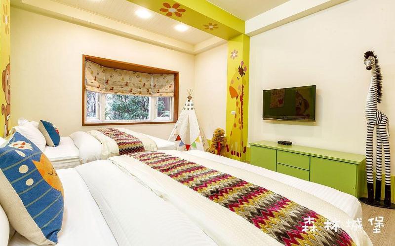 Spring Villa image