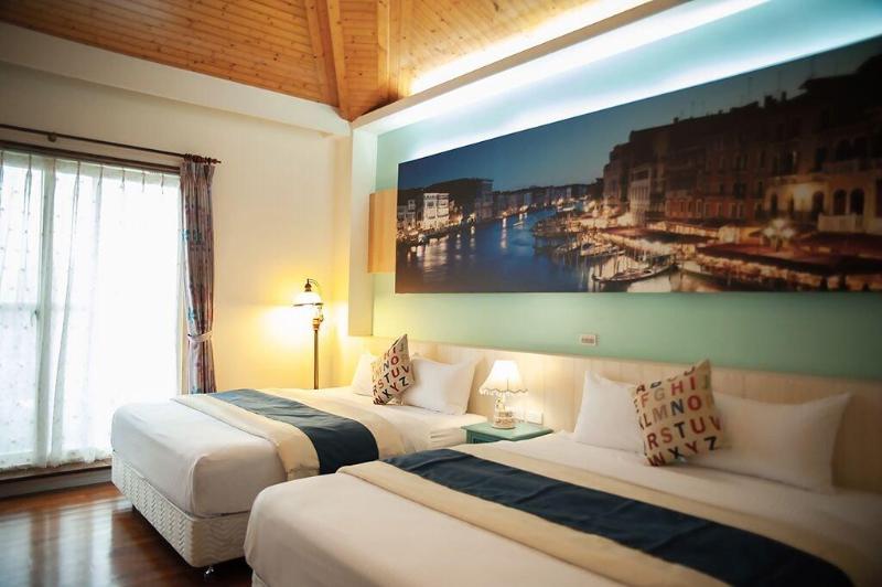 Spring Villa image