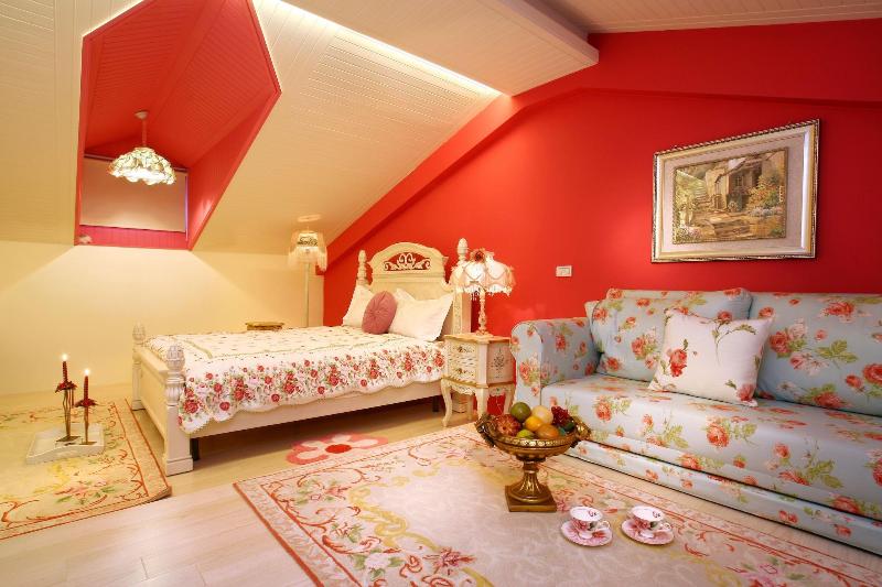 Spring Villa image