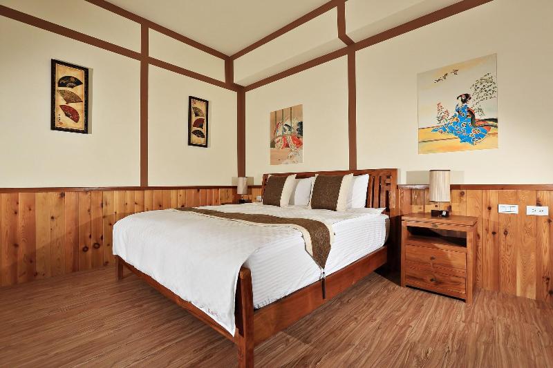 Green Resort image