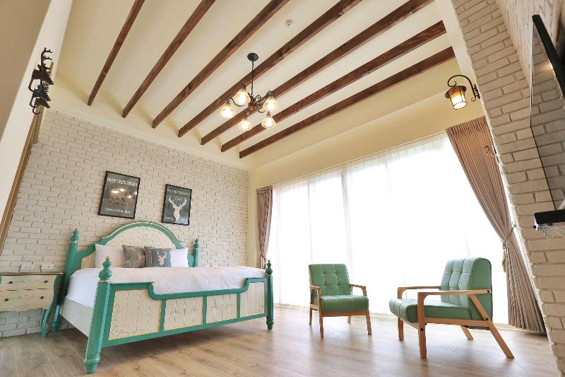 Green Resort image