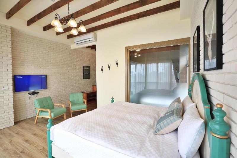 Green Resort image