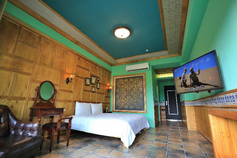 Green Resort image