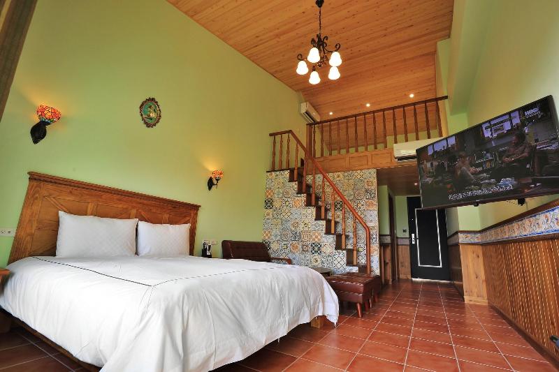 Green Resort image