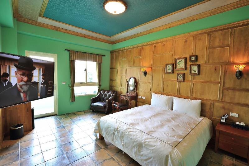 Green Resort image