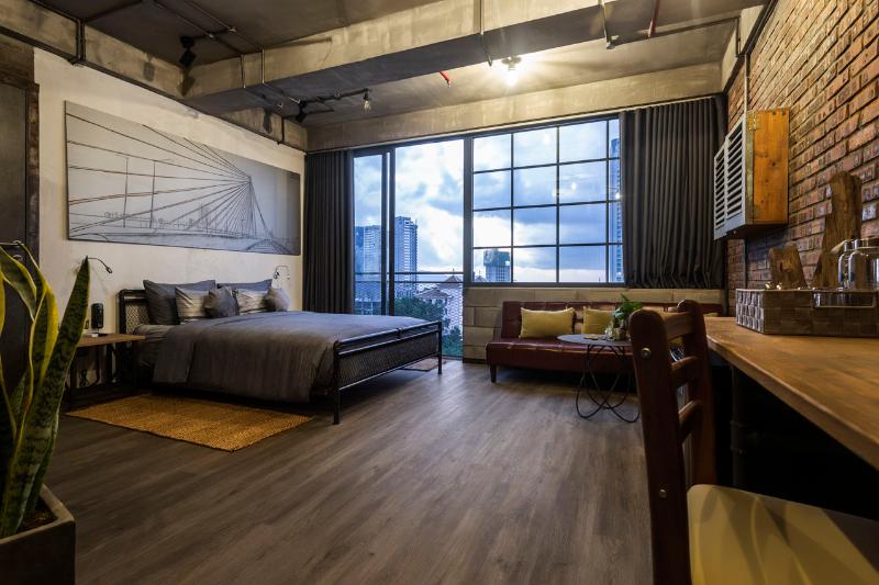 Bridges Danang Boutique Hotel image