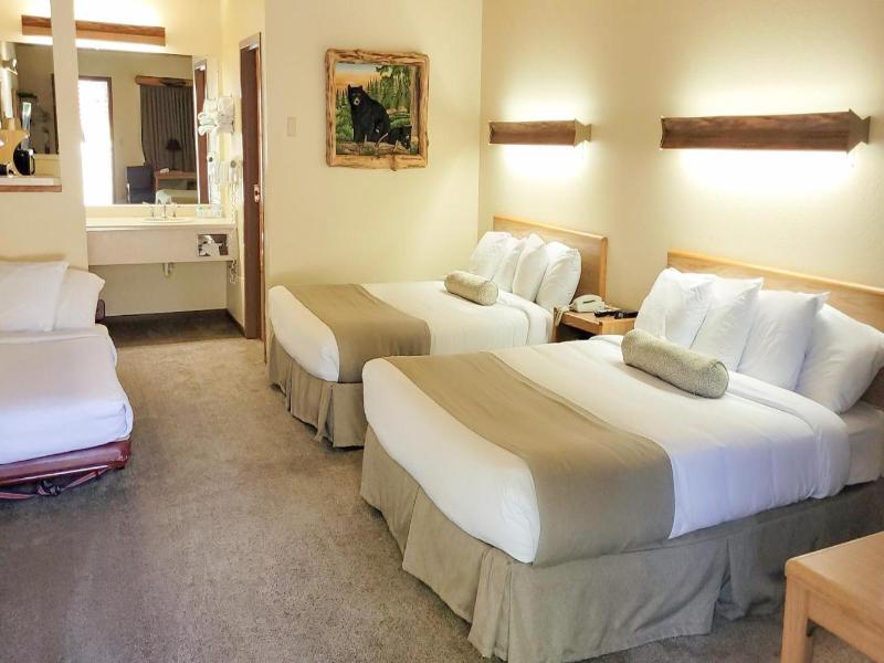 Beartooth Hideaway Inn And Cabins image