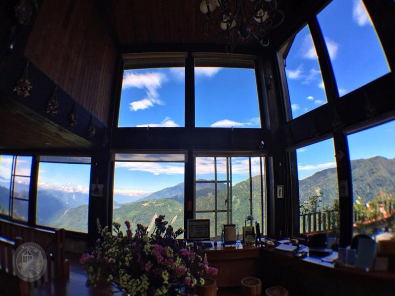 Top-Cloud Villa