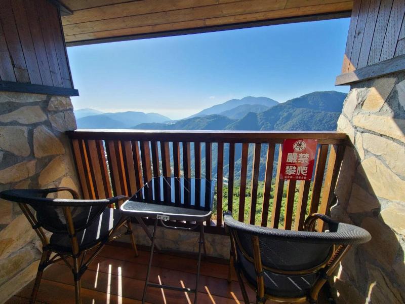 Top-Cloud Villa