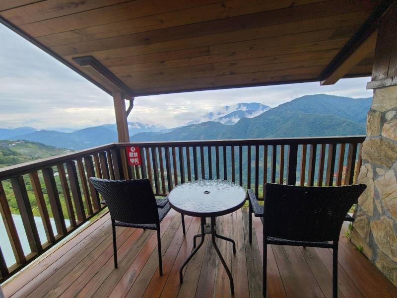 Top-Cloud Villa