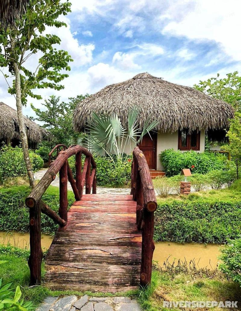 Riverside Park Eco Resort — exterior view