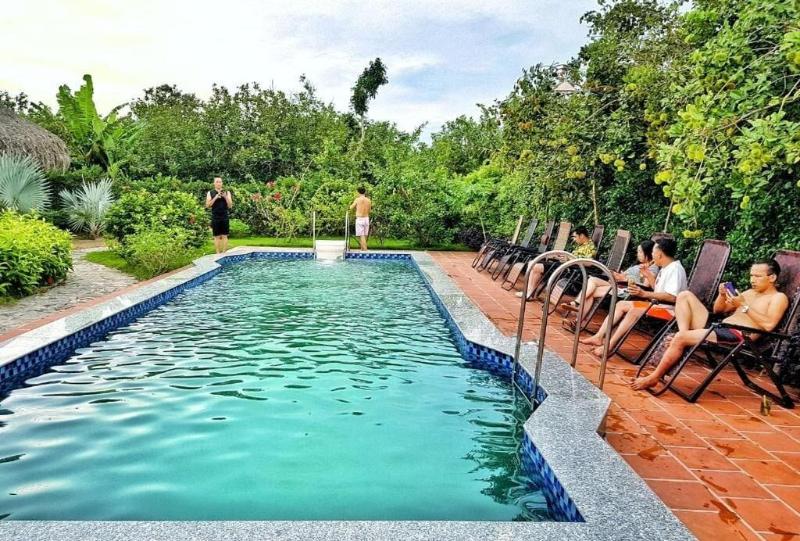 Riverside Park Eco Resort