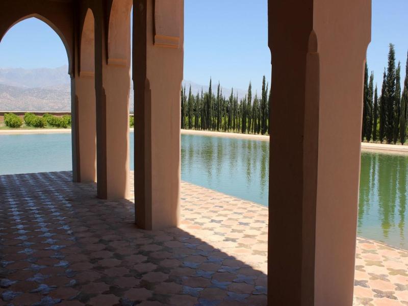 Palais Claudio Bravo image