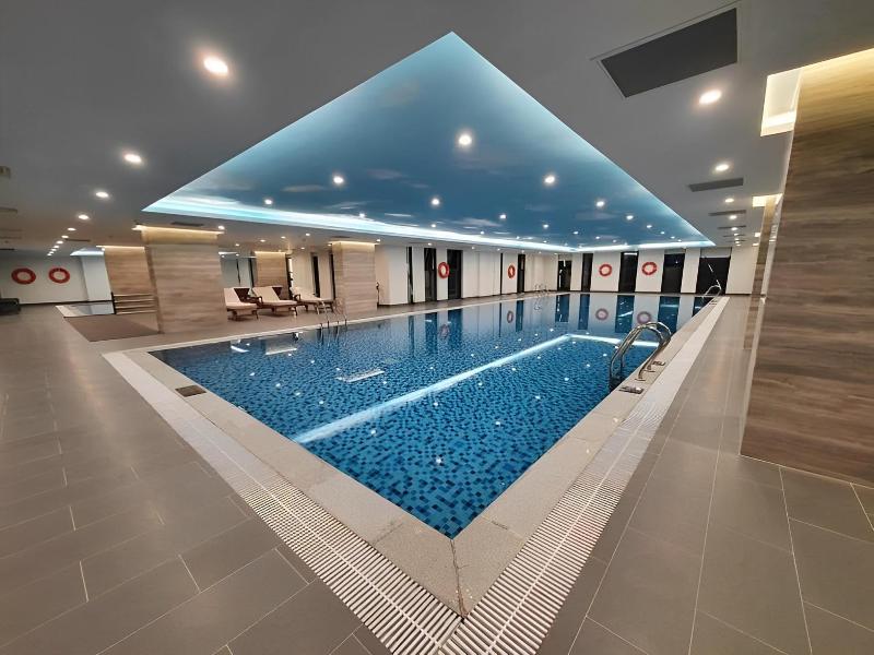 Bayhomes Skylake Serviced Apartment image