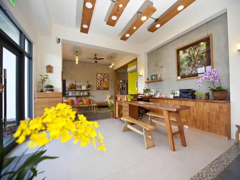 The Tree Bed And Breakfast image