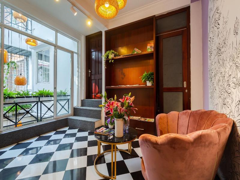 Ohana Hotel image