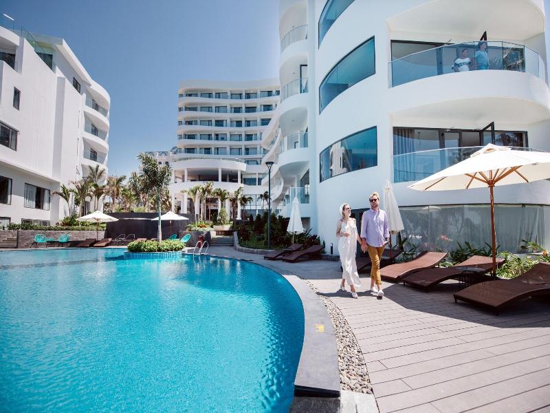 Sunset Beach Resort & Spa