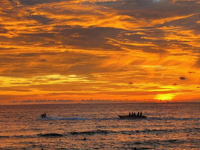Sunset Beach Resort & Spa