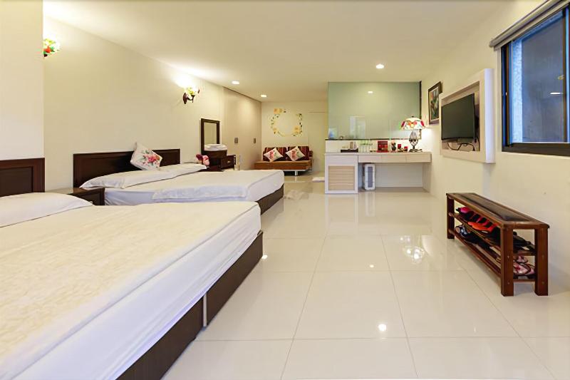 Light Dew Bed And Breakfast image