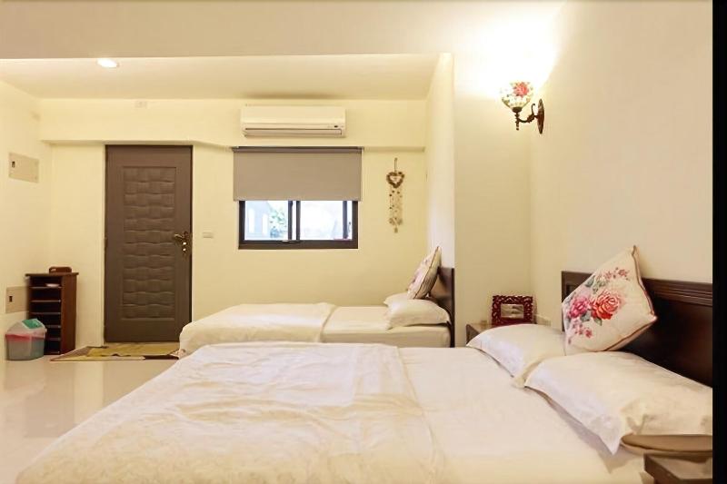Light Dew Bed And Breakfast image