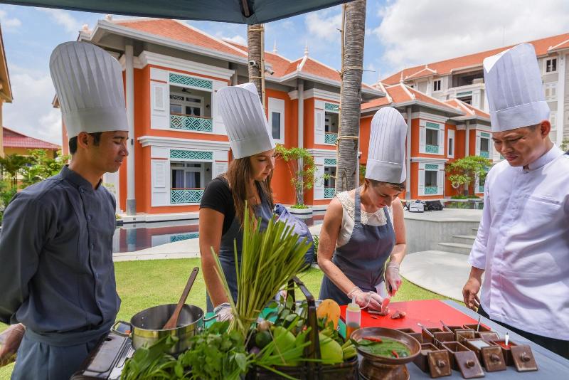 The Royal Family Suites By Memoire Palace Resort & image