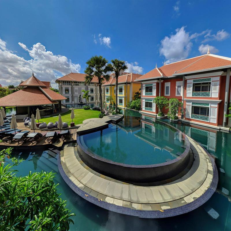 The Royal Family Suites By Memoire Palace Resort & image