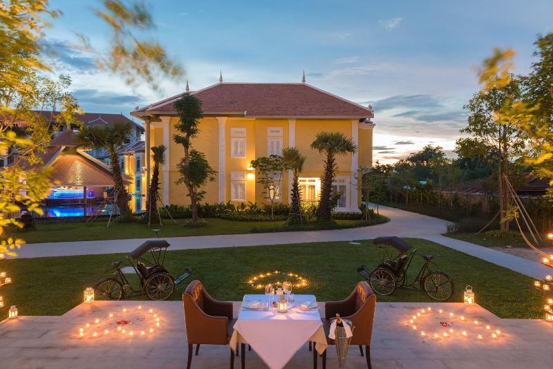 The Royal Family Suites By Memoire Palace Resort & image