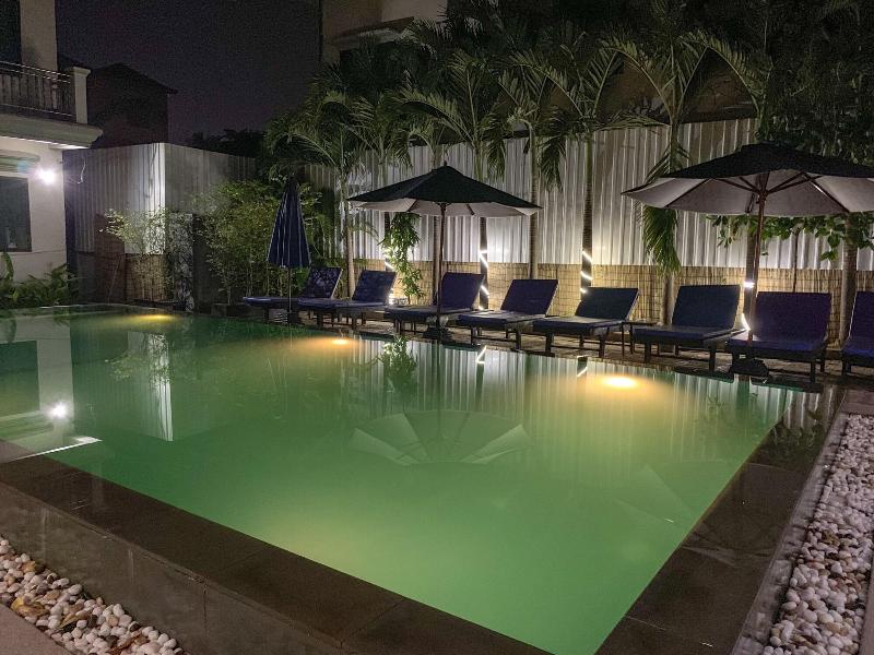 Cheata Inn image