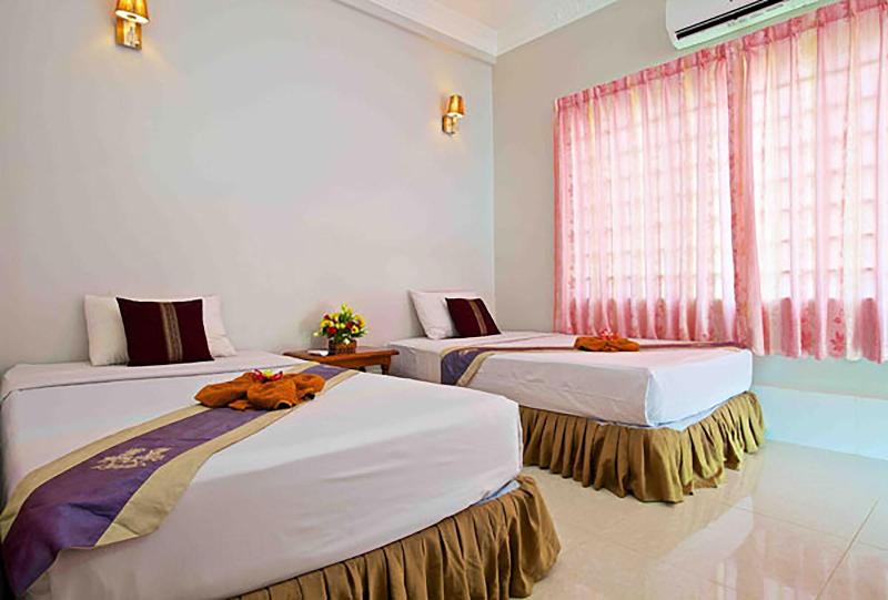 Cheata Inn image
